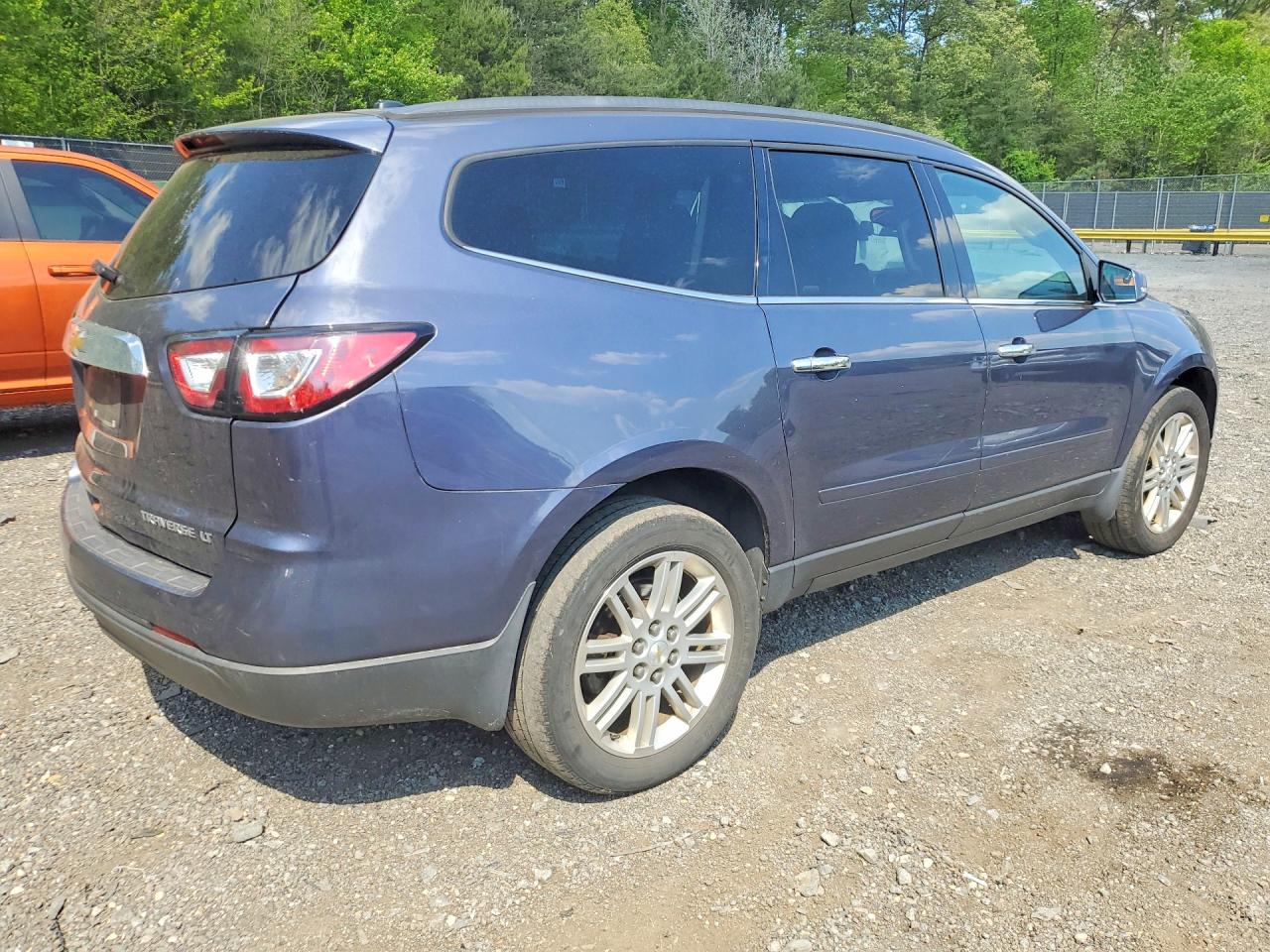 2014 CHEVROLET TRAVERSE LT photo 5