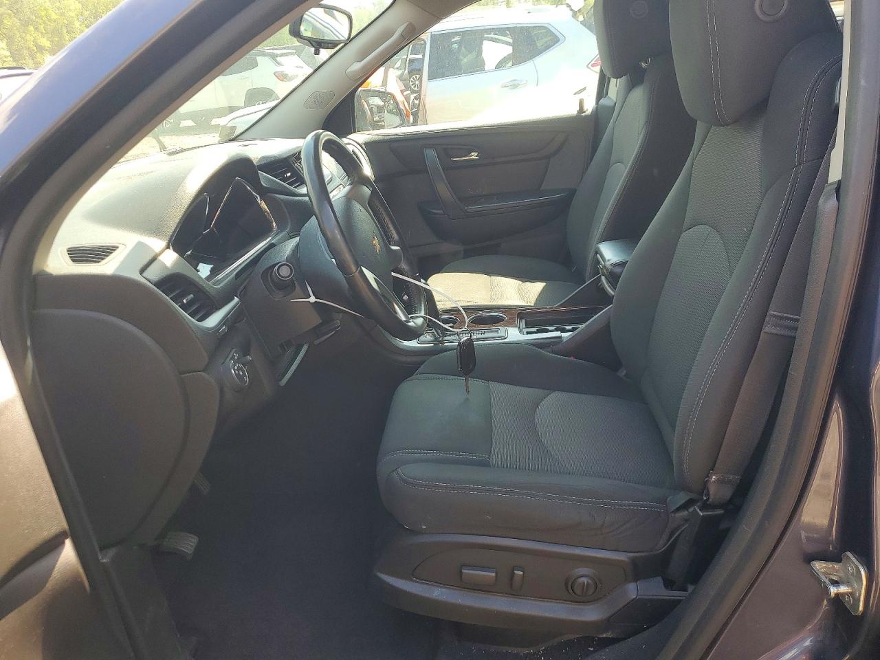 2014 CHEVROLET TRAVERSE LT photo 13