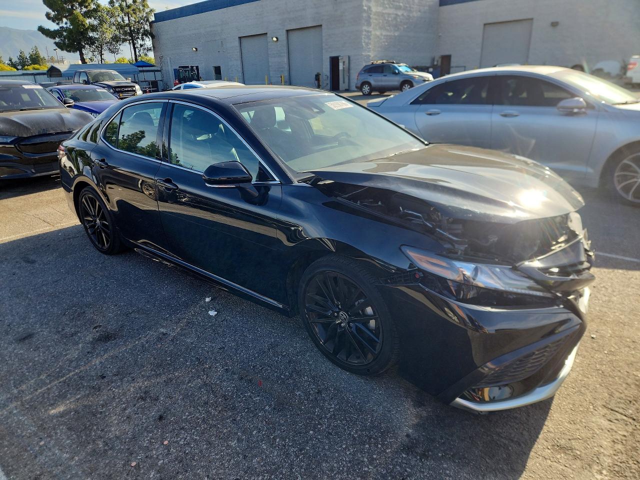 2021 TOYOTA CAMRY XSE photo 4
