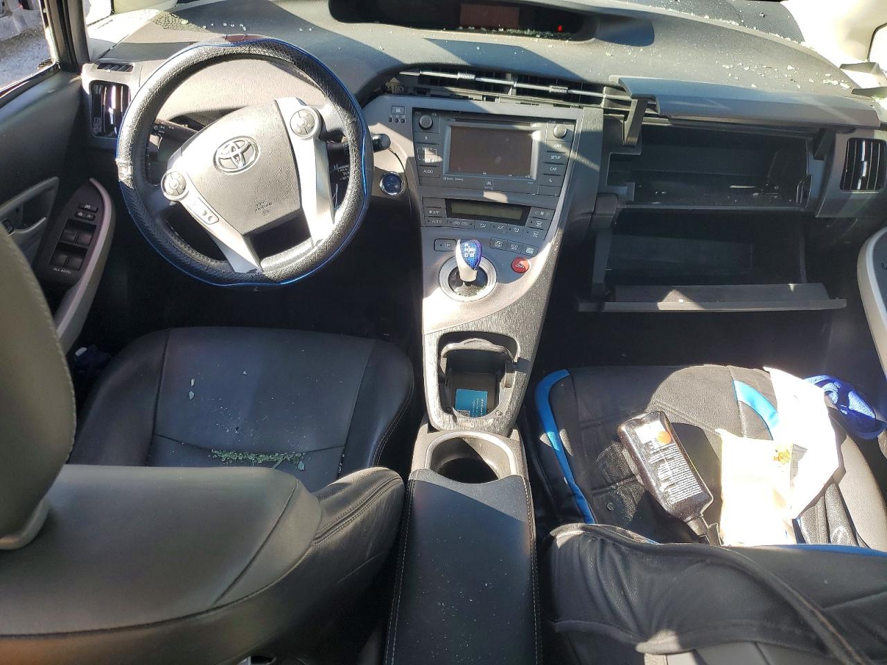 2013 TOYOTA PRIUS FOUR photo 15