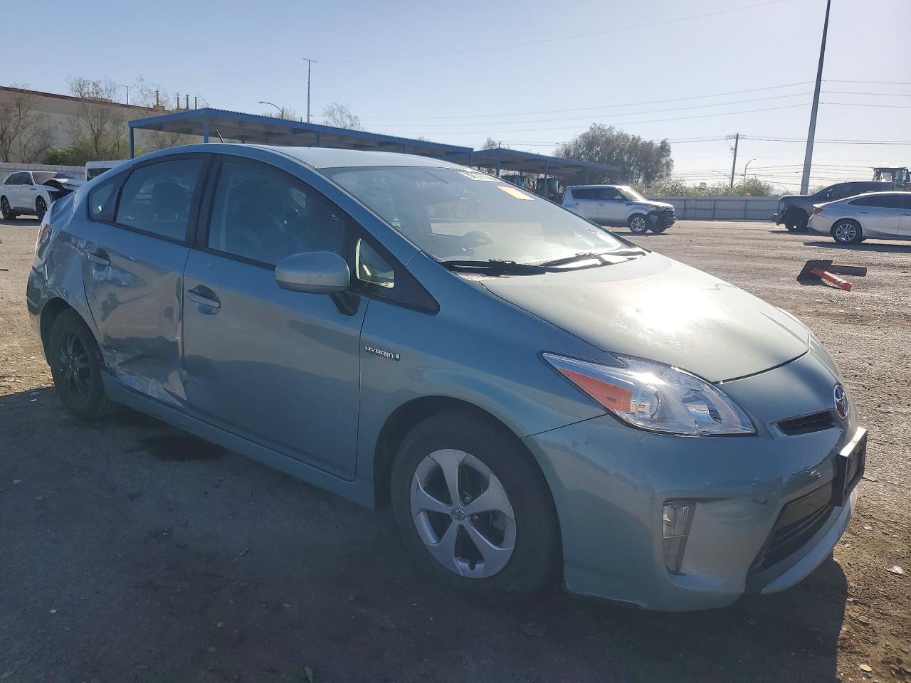 2013 TOYOTA PRIUS FOUR photo 7