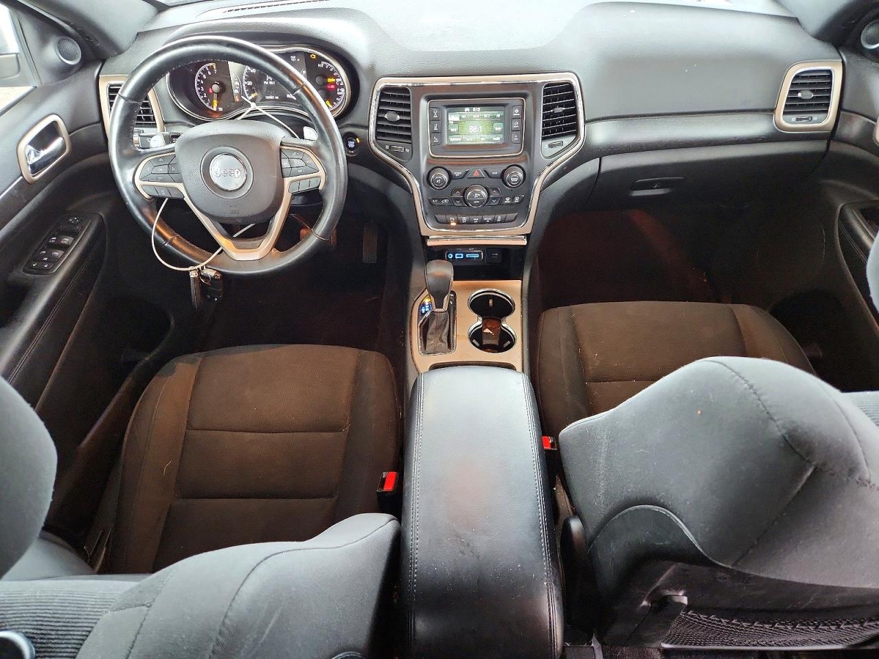 2016 JEEP GRAND CHEROKEE LAREDO photo 22