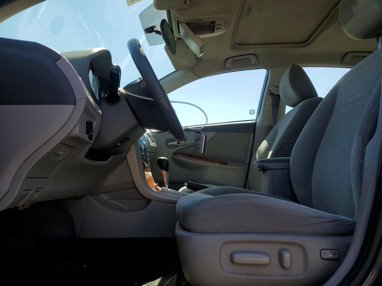 2010 TOYOTA COROLLA BASE photo 19
