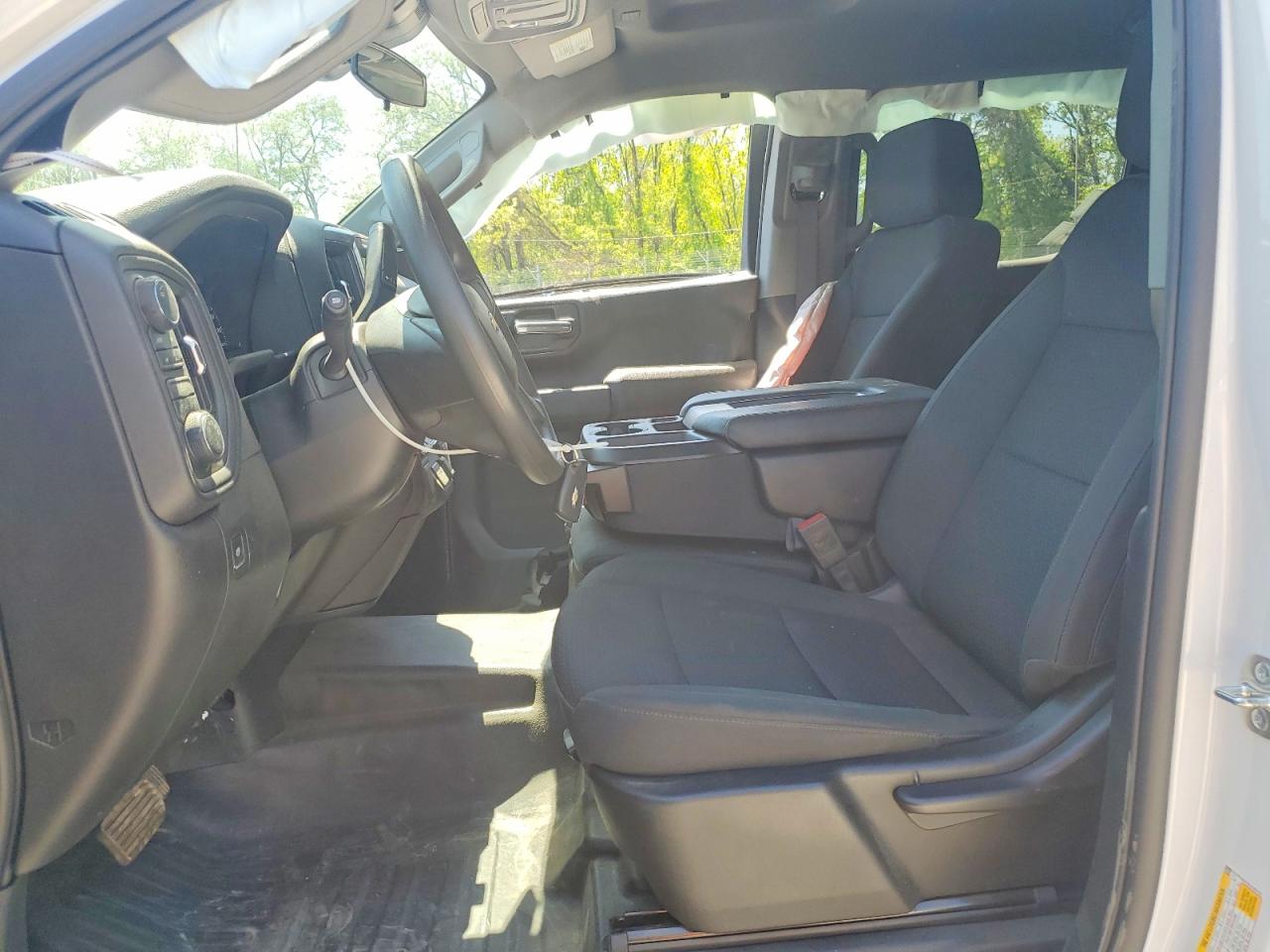 2025 CHEVROLET SILVERADO K1500 photo 19