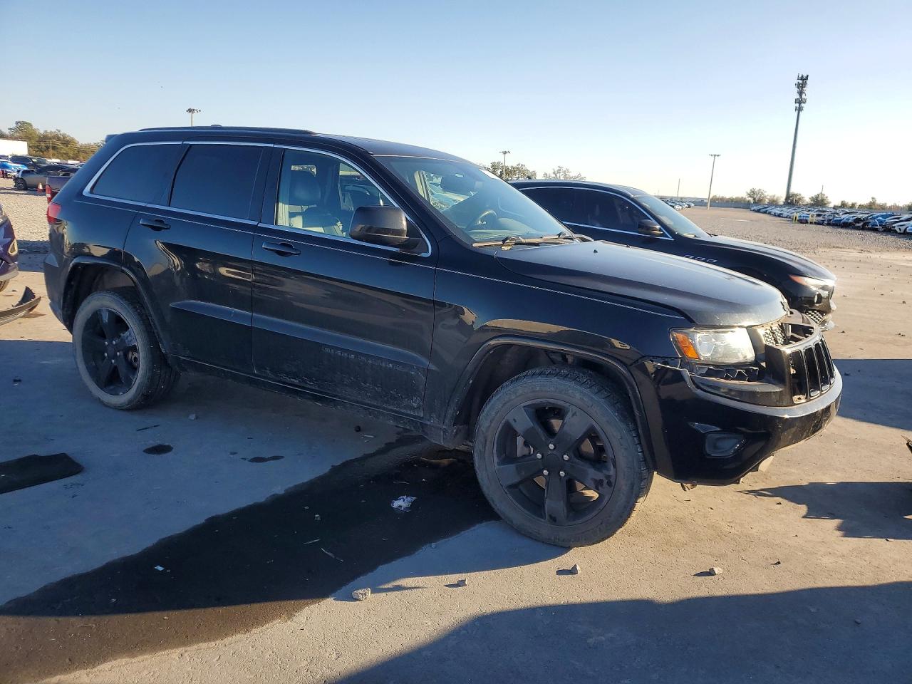 2015 JEEP GRAND CHEROKEE LAREDO photo 4