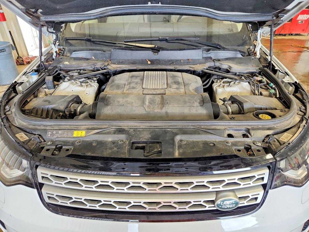 2017 LAND ROVER DISCOVERY HSE photo 23