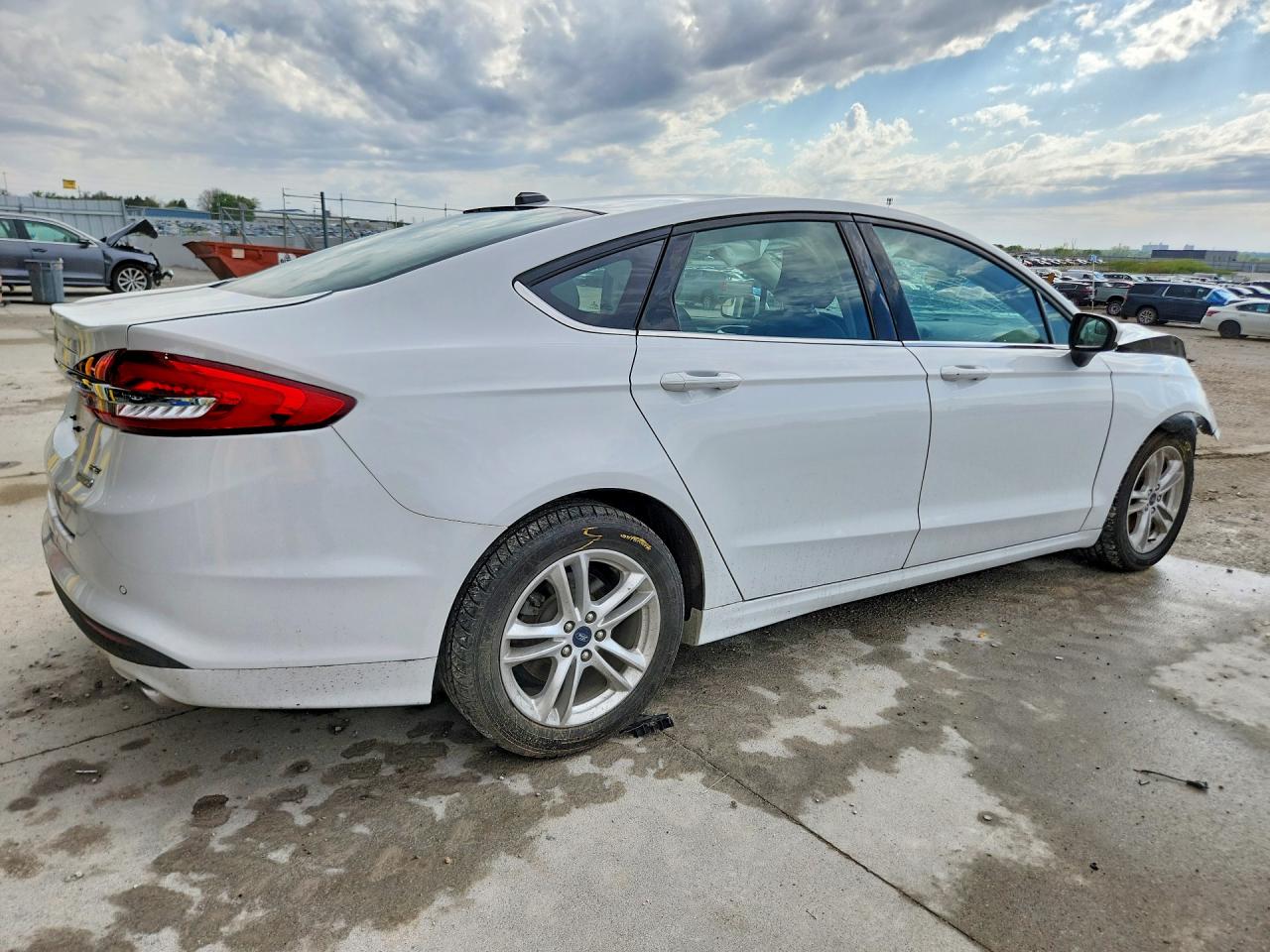 2018 FORD FUSION SE photo 5