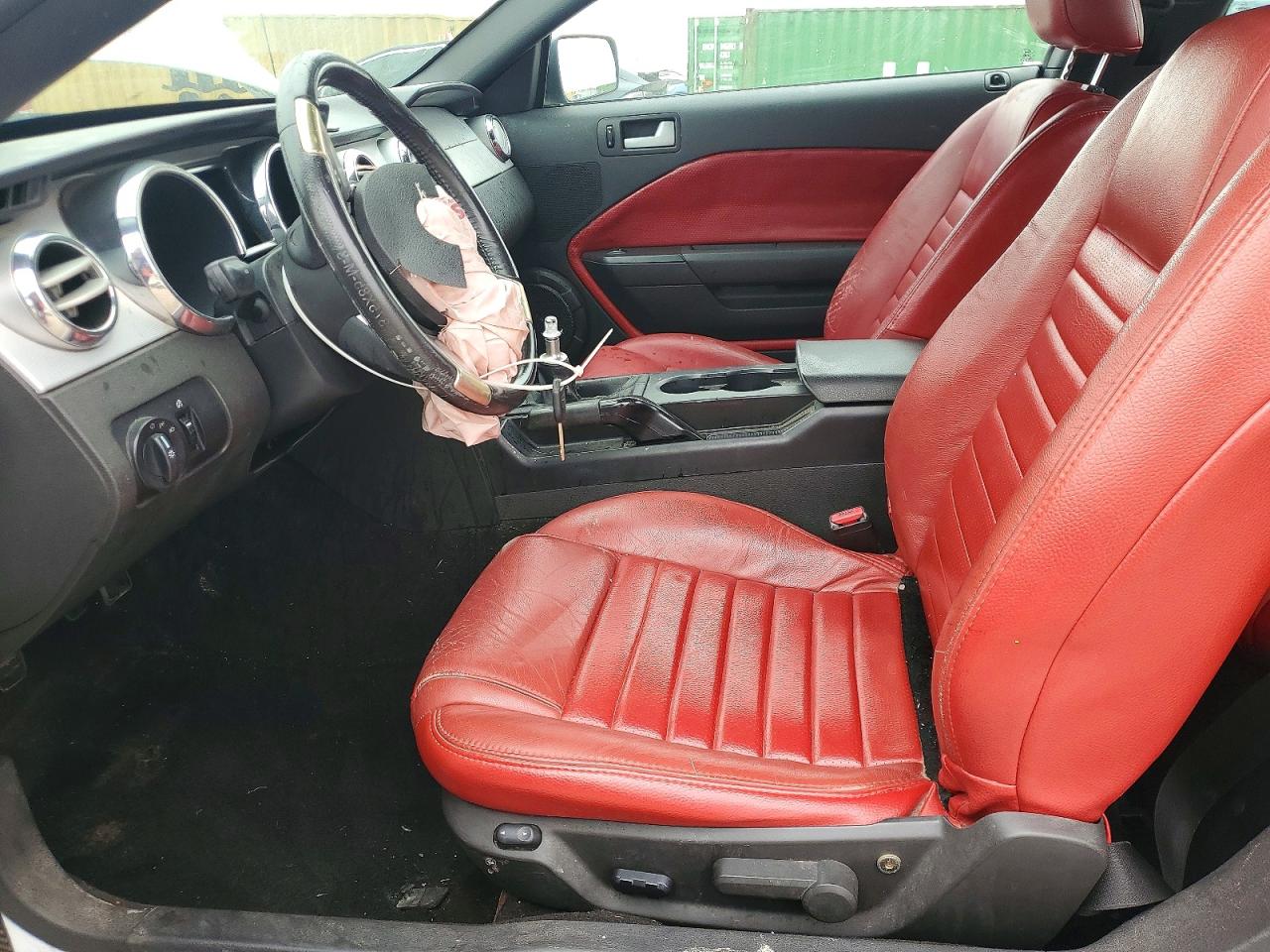 2005 FORD MUSTANG photo 13