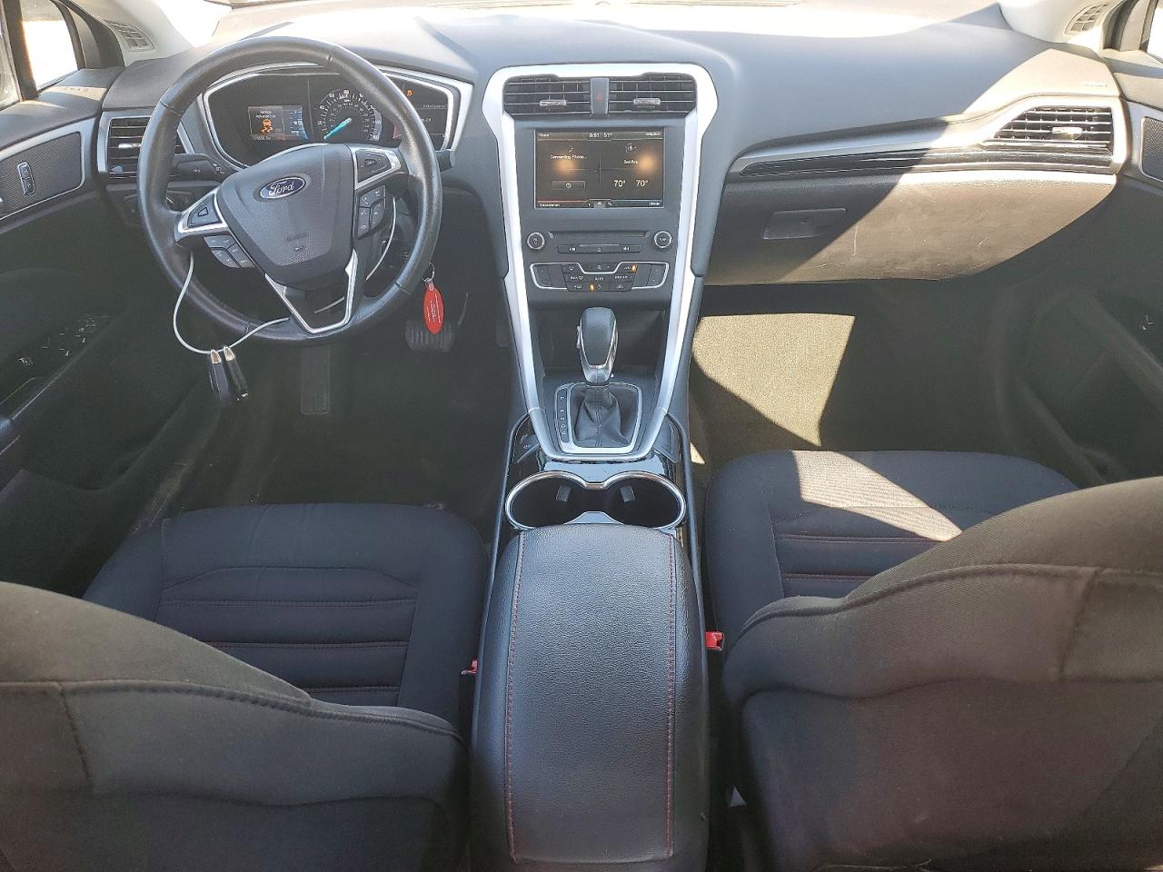 2016 FORD FUSION SE photo 15