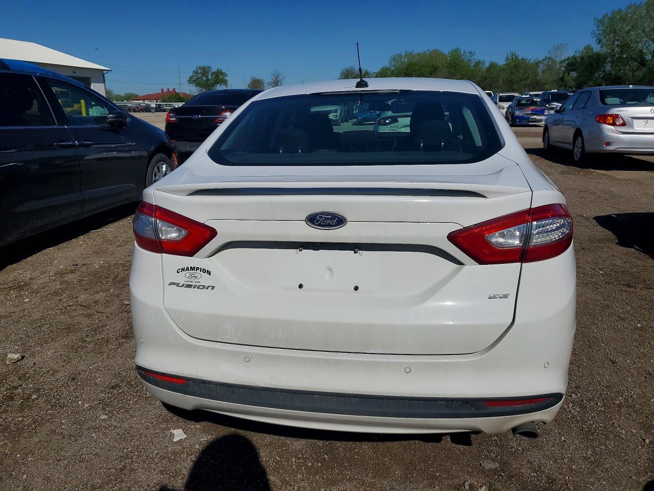 2016 FORD FUSION SE photo 11