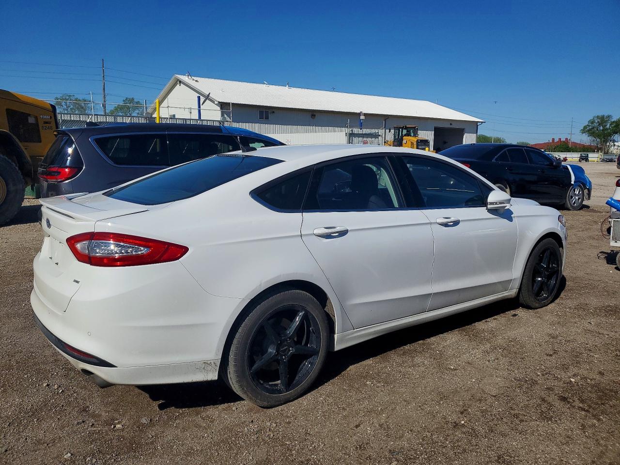 2016 FORD FUSION SE photo 5