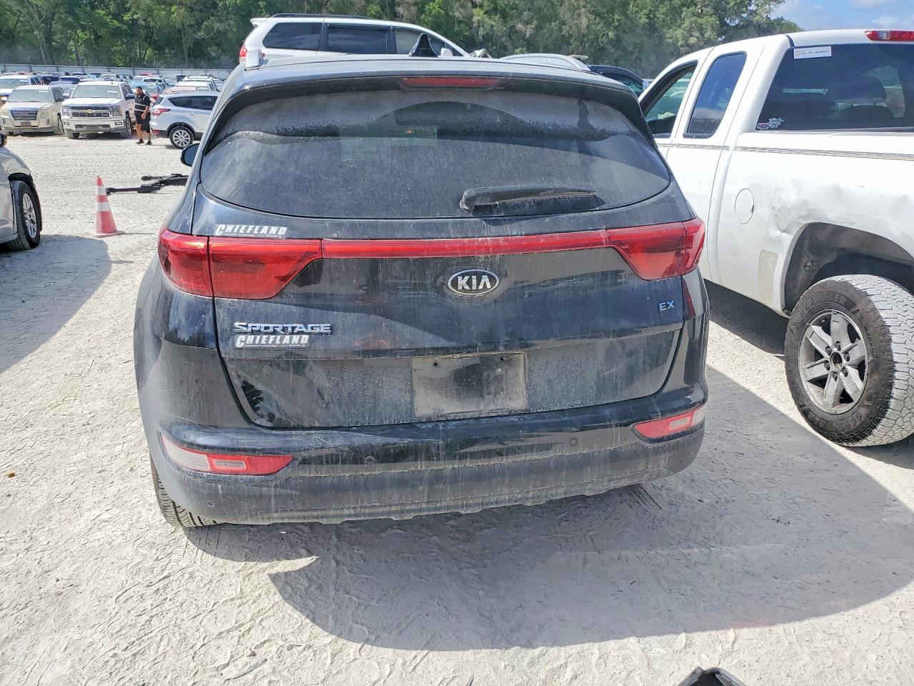2017 KIA SPORTAGE EX photo 11