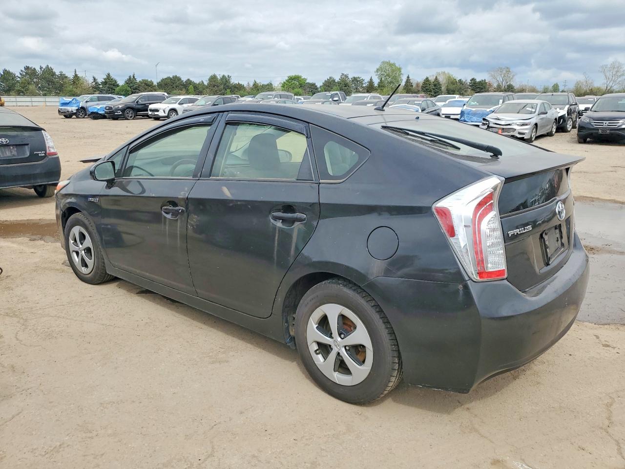 2012 TOYOTA PRIUS TWO photo 3