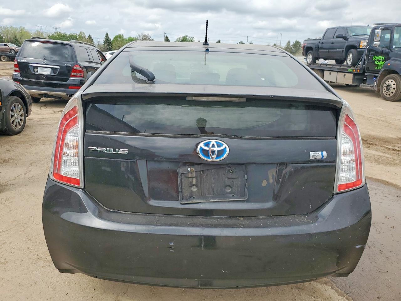 2012 TOYOTA PRIUS TWO photo 11
