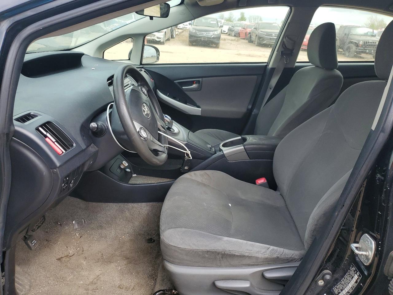2012 TOYOTA PRIUS TWO photo 13