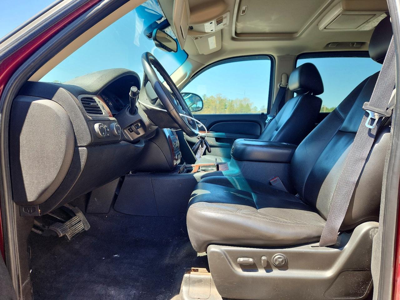 2010 CHEVROLET SUBURBAN K1500 LTZ photo 13