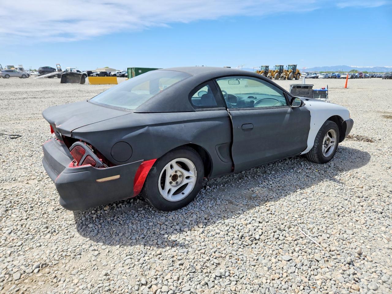 1996 FORD MUSTANG photo 3