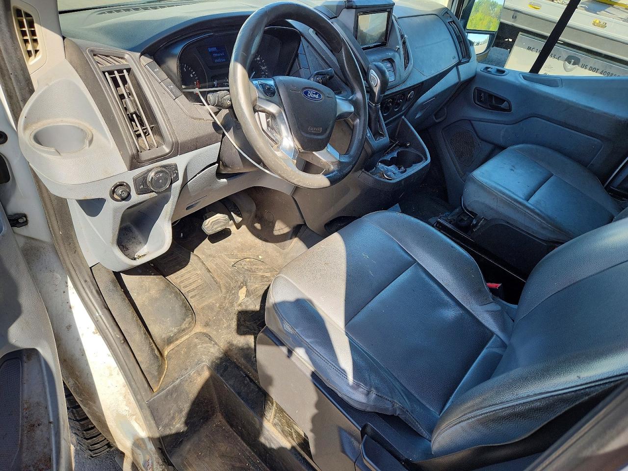 2017 FORD TRANSIT T-150 photo 15