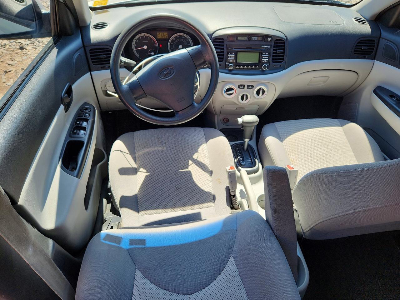2008 HYUNDAI ACCENT GLS photo 22
