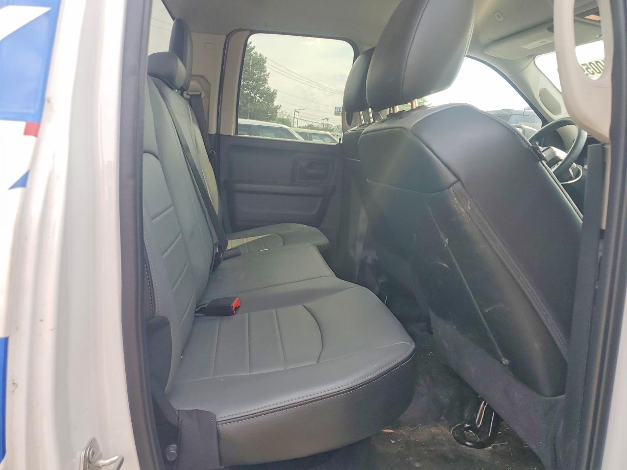 2024 RAM 1500 CLASSIC TRADESMAN photo 19