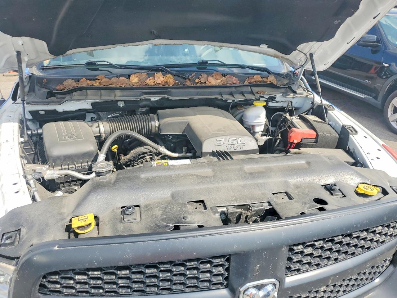 2024 RAM 1500 CLASSIC TRADESMAN photo 21
