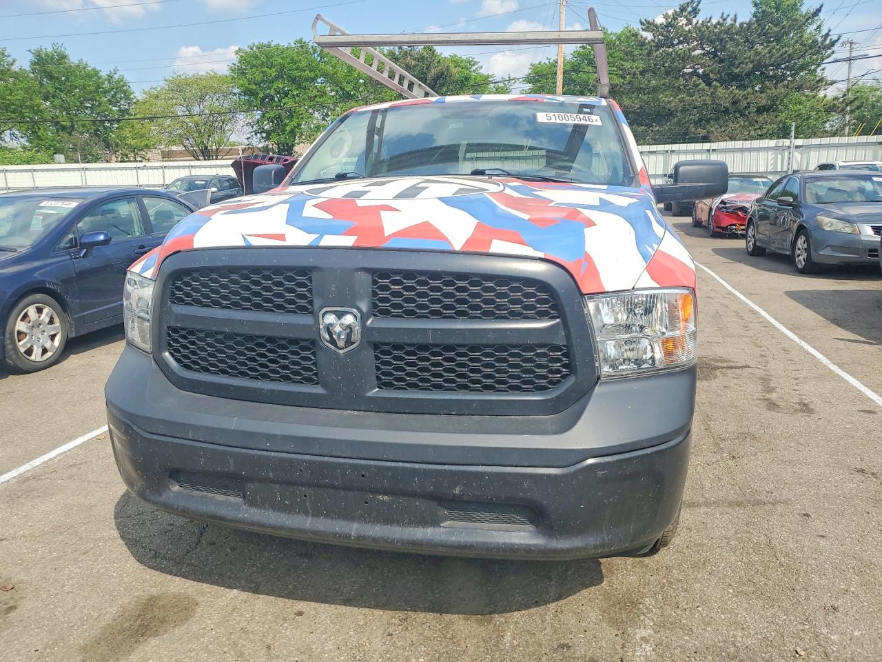 2024 RAM 1500 CLASSIC TRADESMAN photo 9
