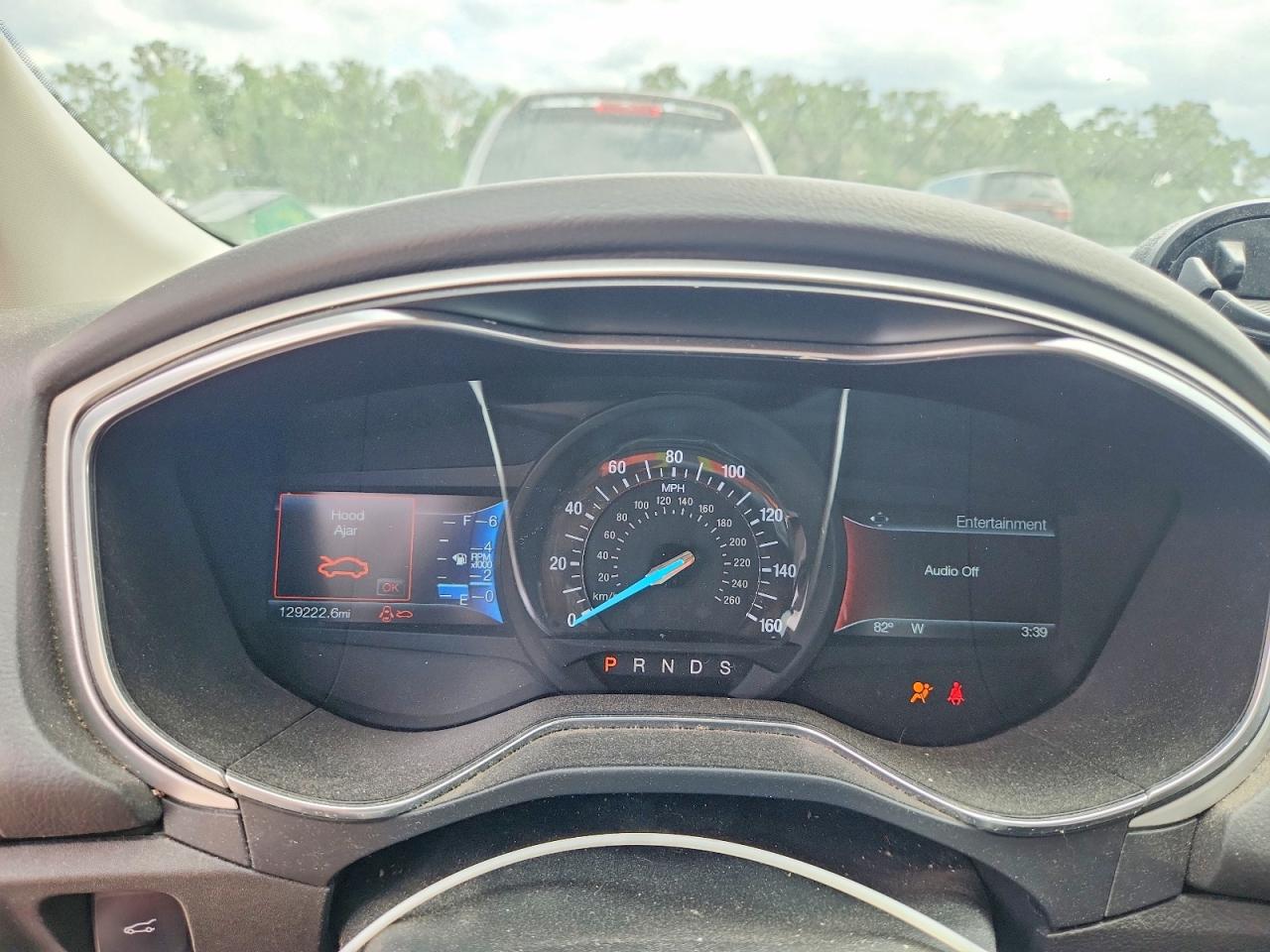 2016 FORD FUSION SE photo 9