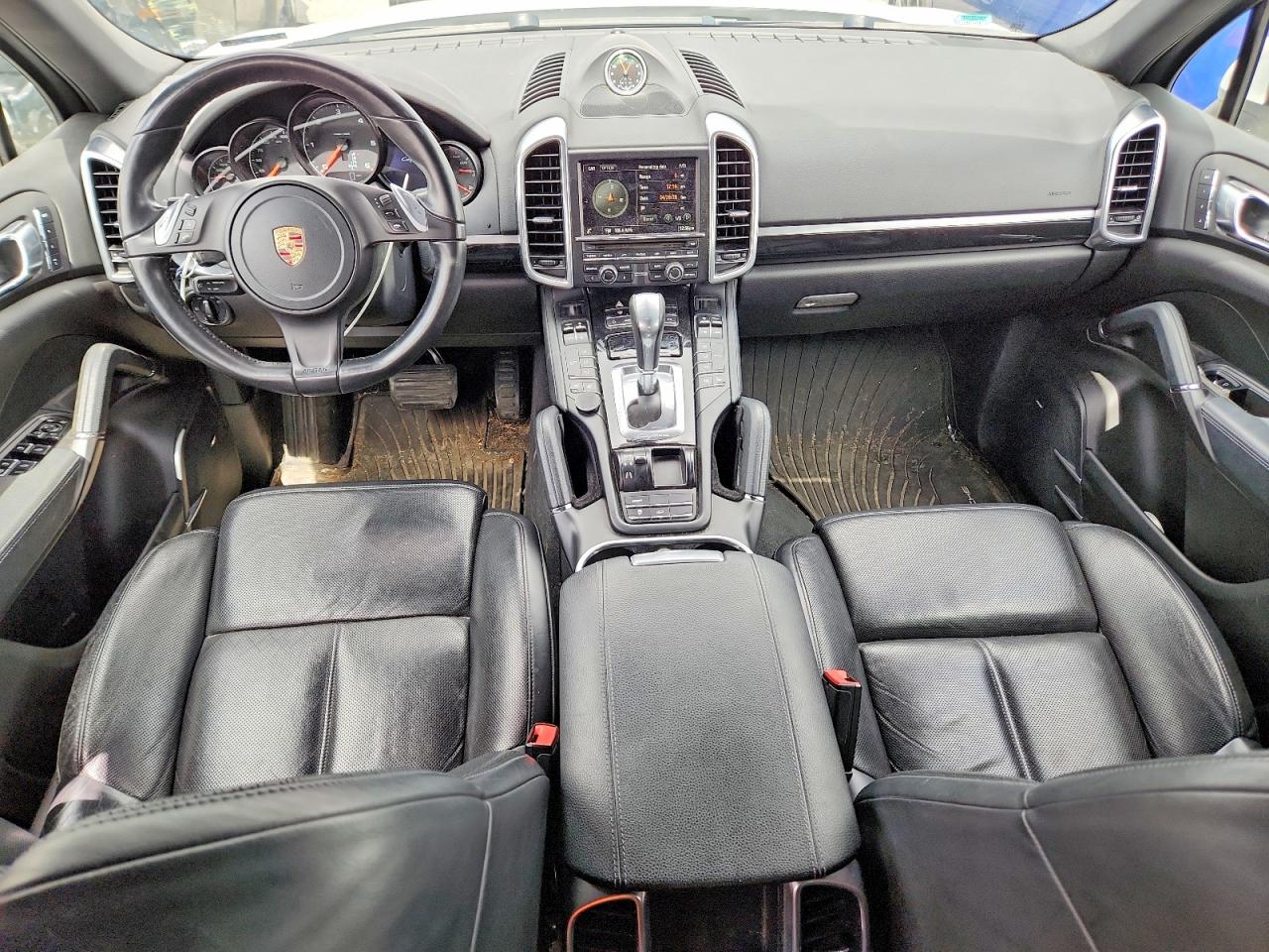 2013 PORSCHE CAYENNE photo 22