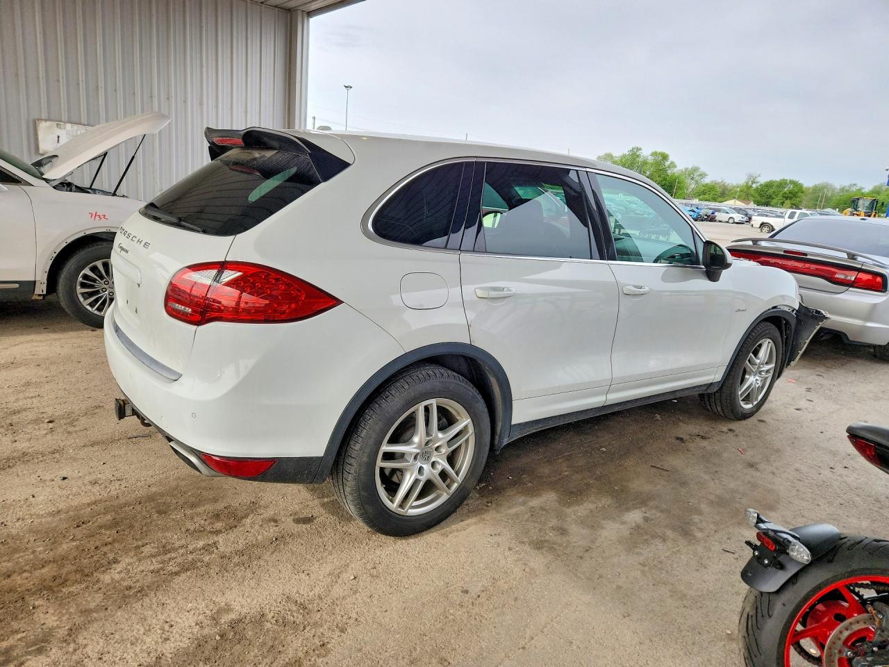 2013 PORSCHE CAYENNE photo 7
