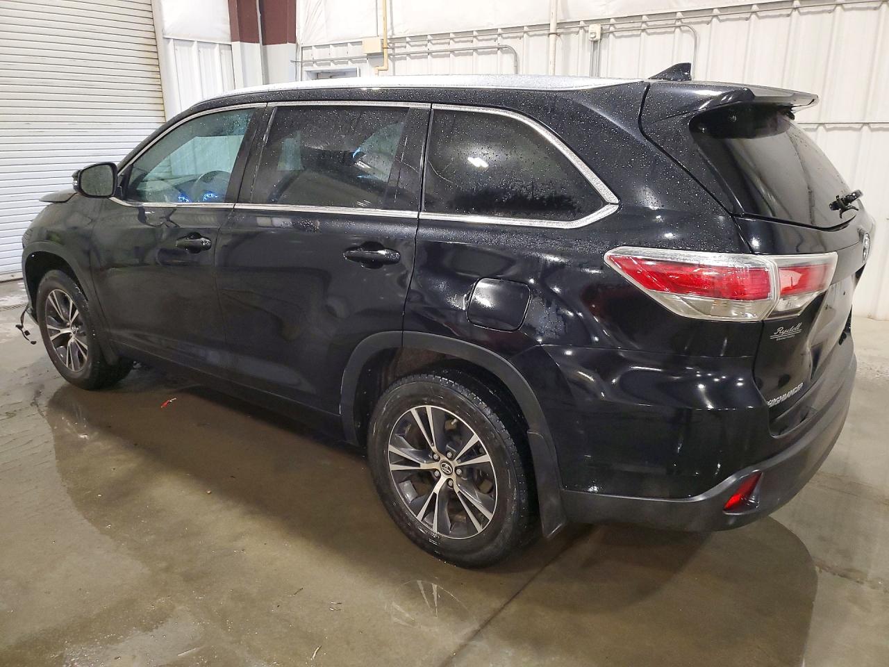 2016 TOYOTA HIGHLANDER photo 3