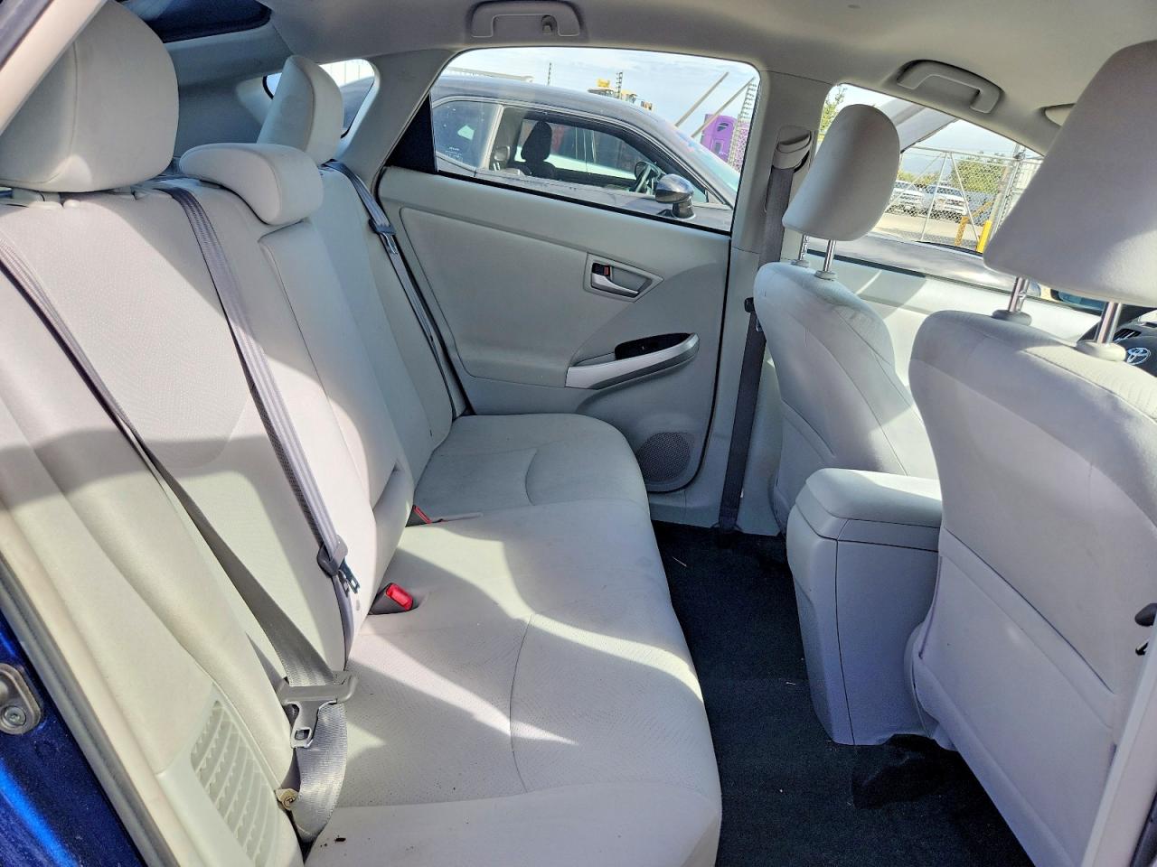 2012 TOYOTA PRIUS TWO photo 19