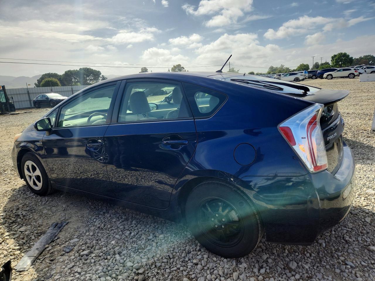 2012 TOYOTA PRIUS TWO photo 3