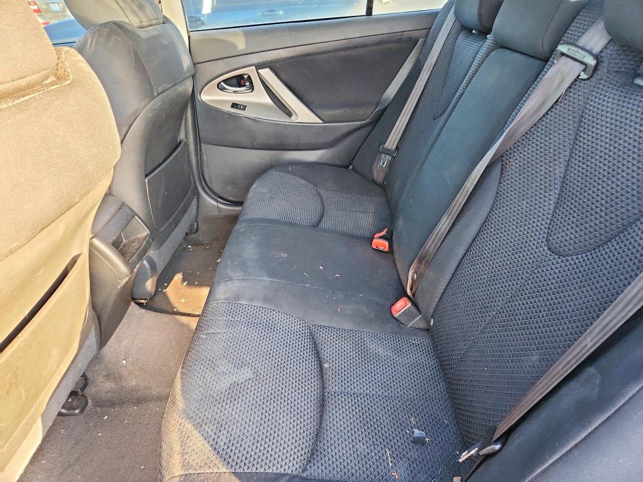 2010 TOYOTA CAMRY SE V6 photo 10
