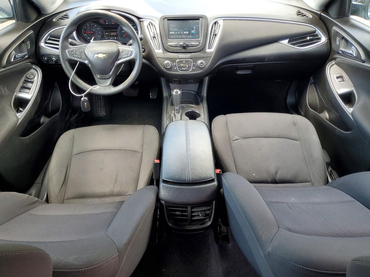 2018 CHEVROLET MALIBU LT photo 8
