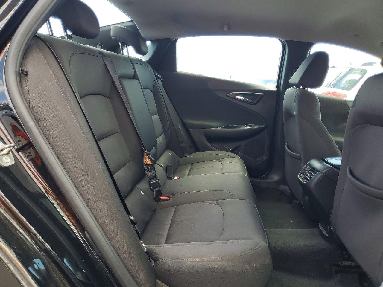 2018 CHEVROLET MALIBU LT photo 10