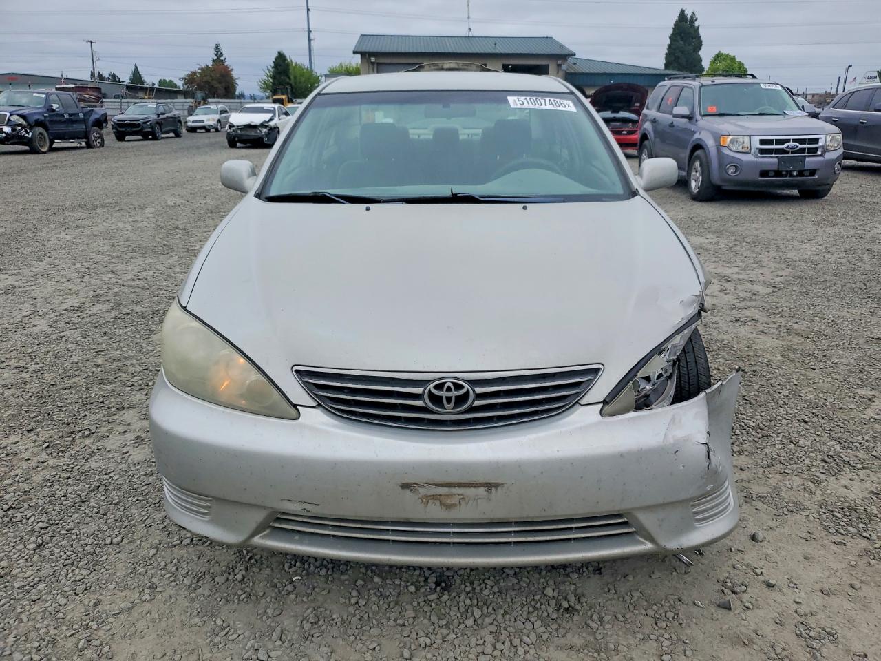 2005 TOYOTA CAMRY LE photo 5
