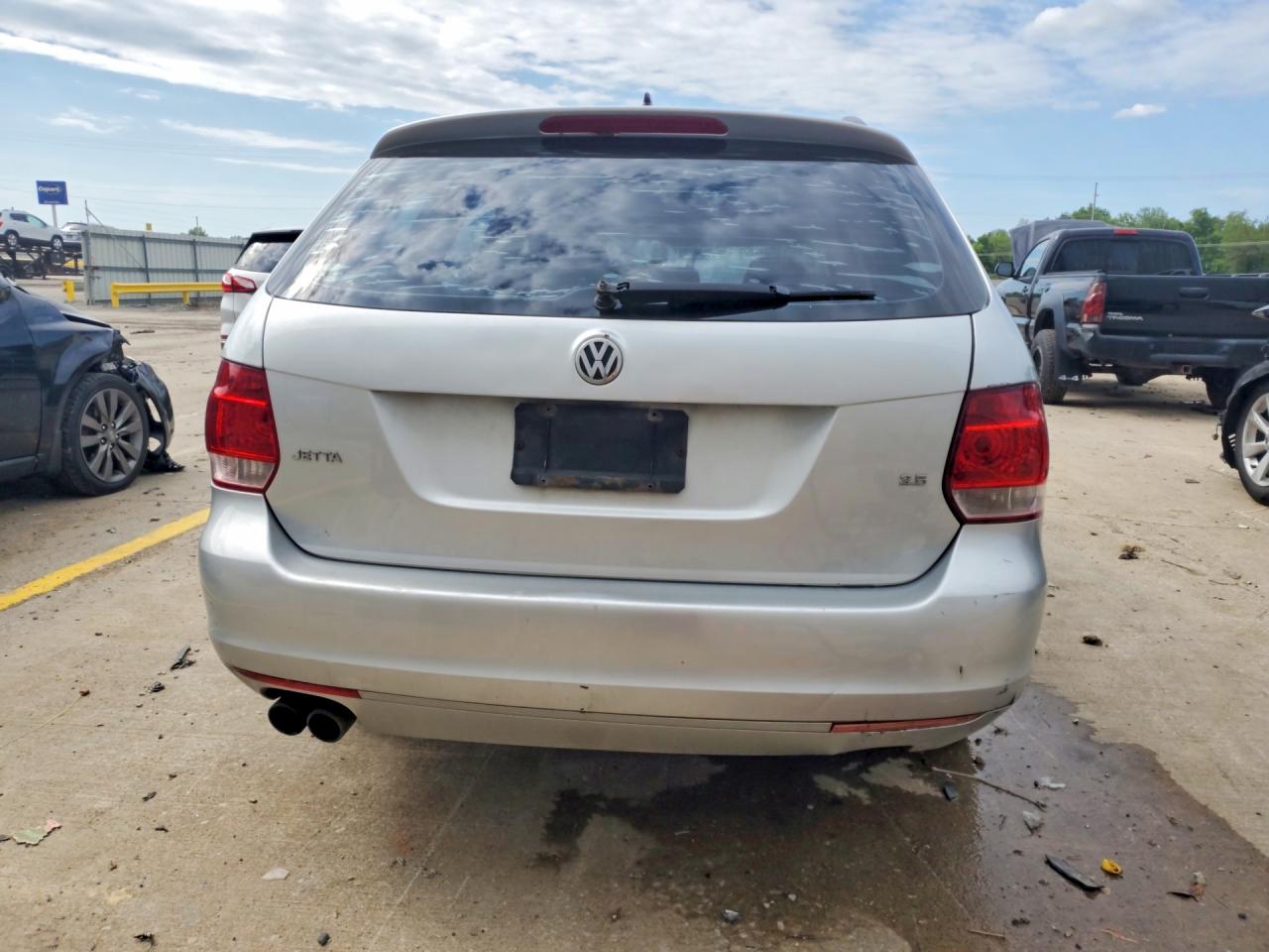 2009 VOLKSWAGEN JETTA SE photo 11
