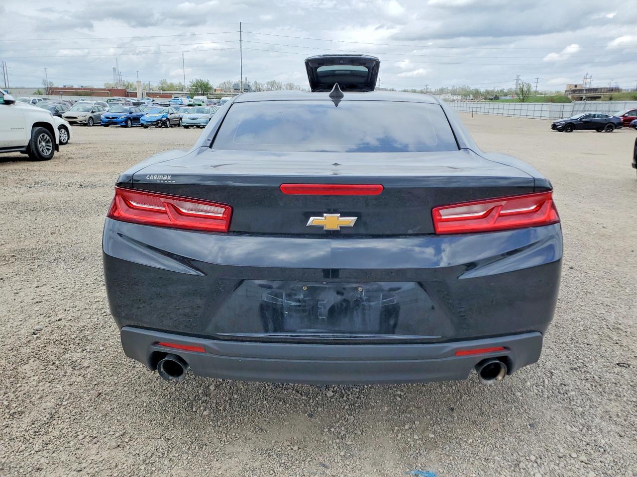 2017 CHEVROLET CAMARO LT photo 11