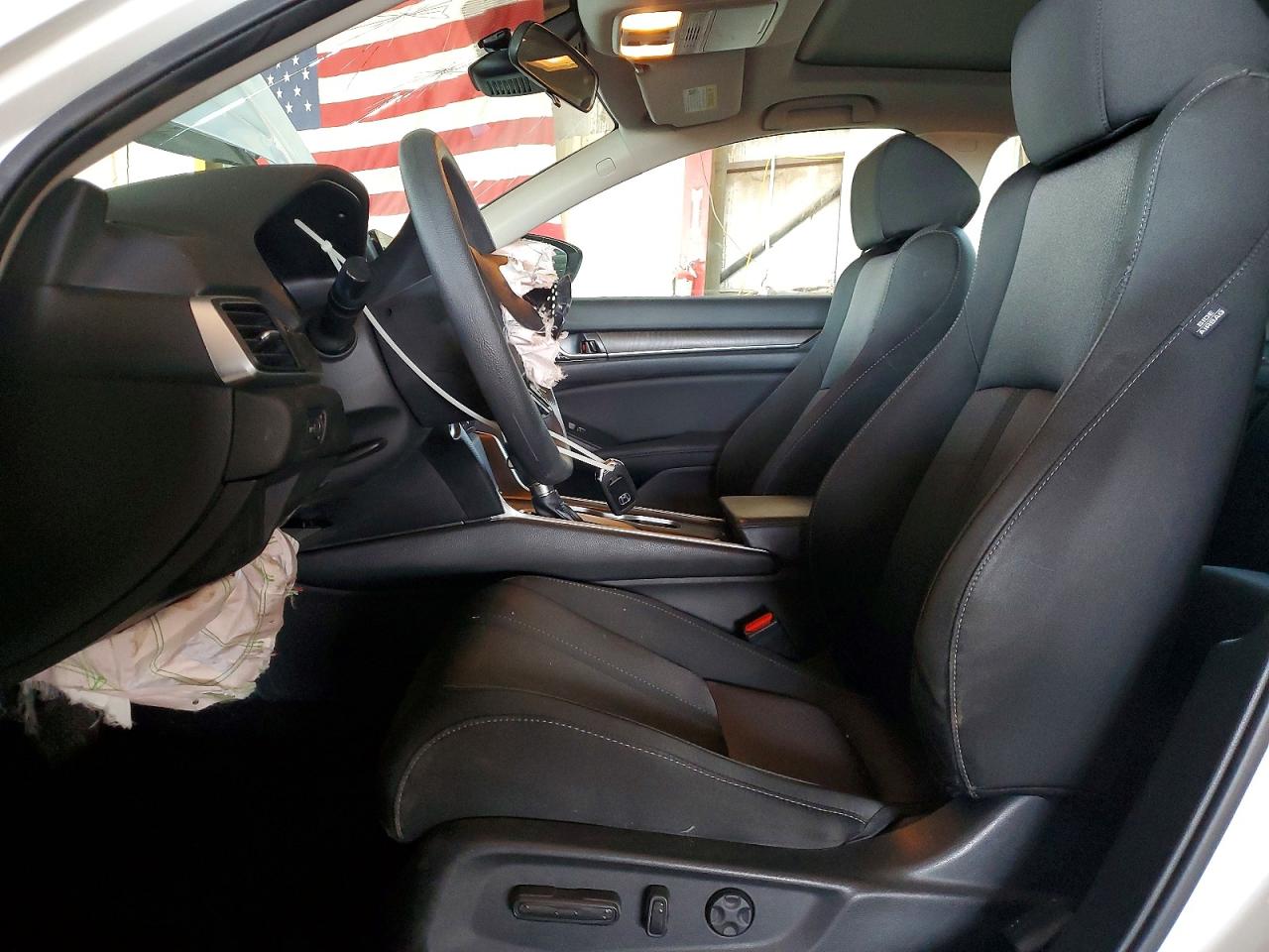 2018 HONDA ACCORD EX photo 7