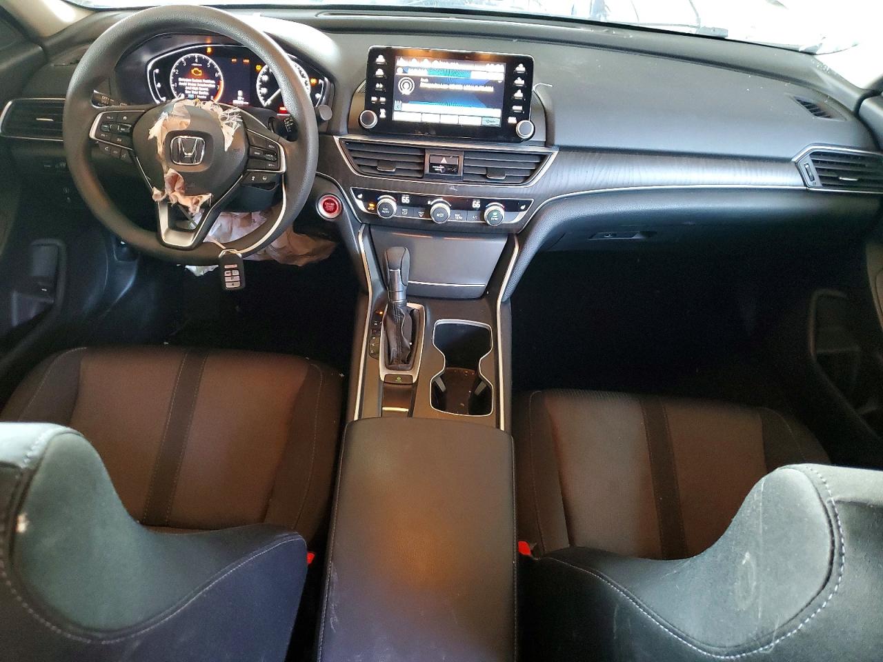 2018 HONDA ACCORD EX photo 8