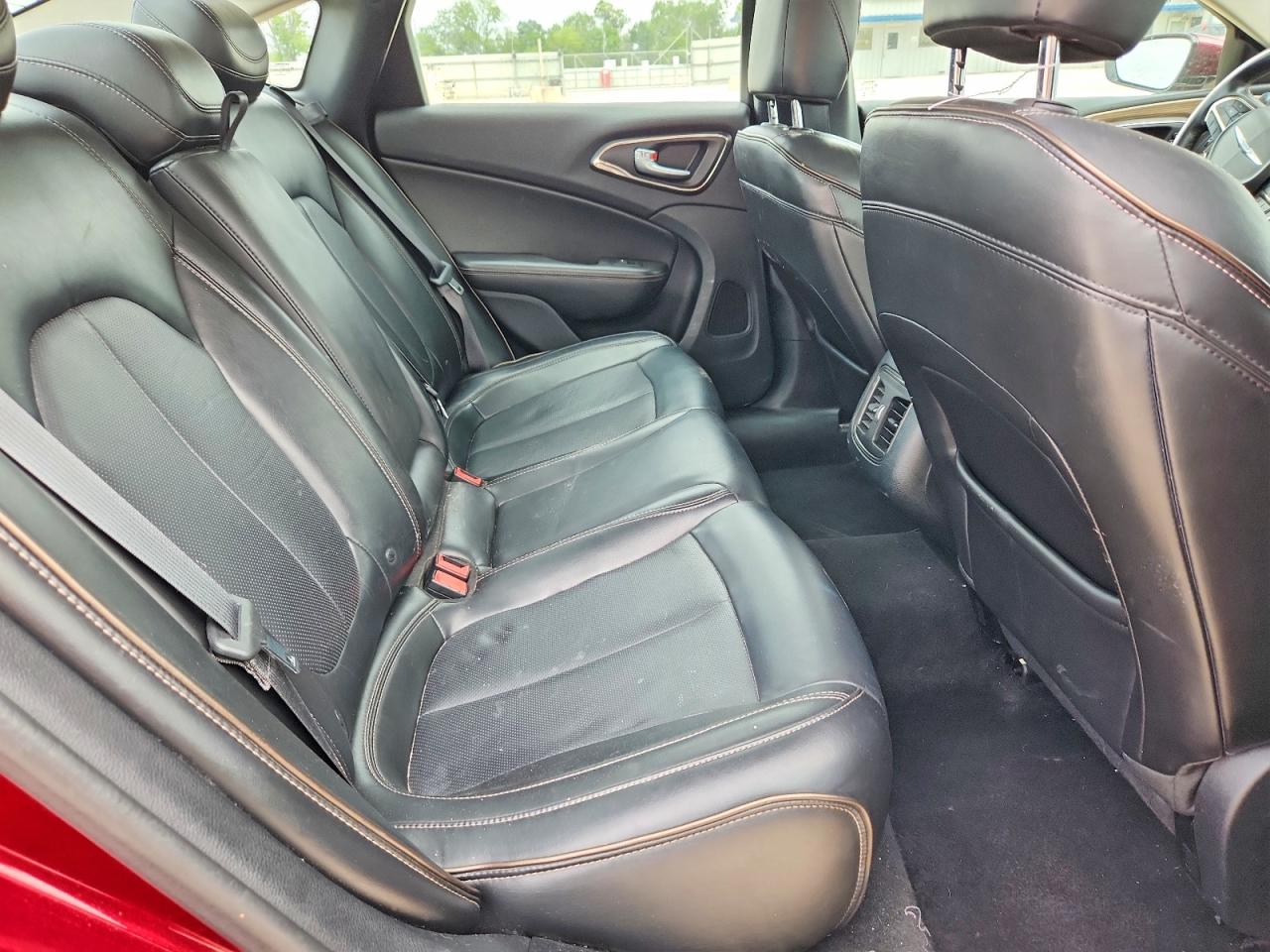 2015 CHRYSLER 200 C photo 10
