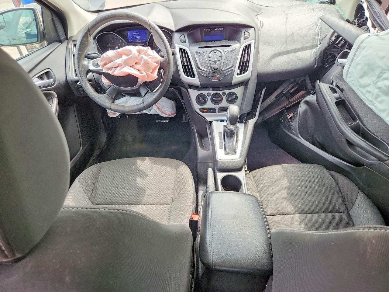 2013 FORD FOCUS SE photo 15