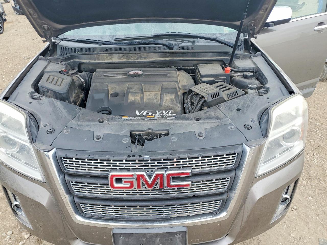 2012 GMC TERRAIN SLT photo 12