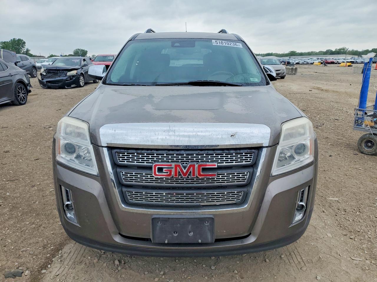 2012 GMC TERRAIN SLT photo 5