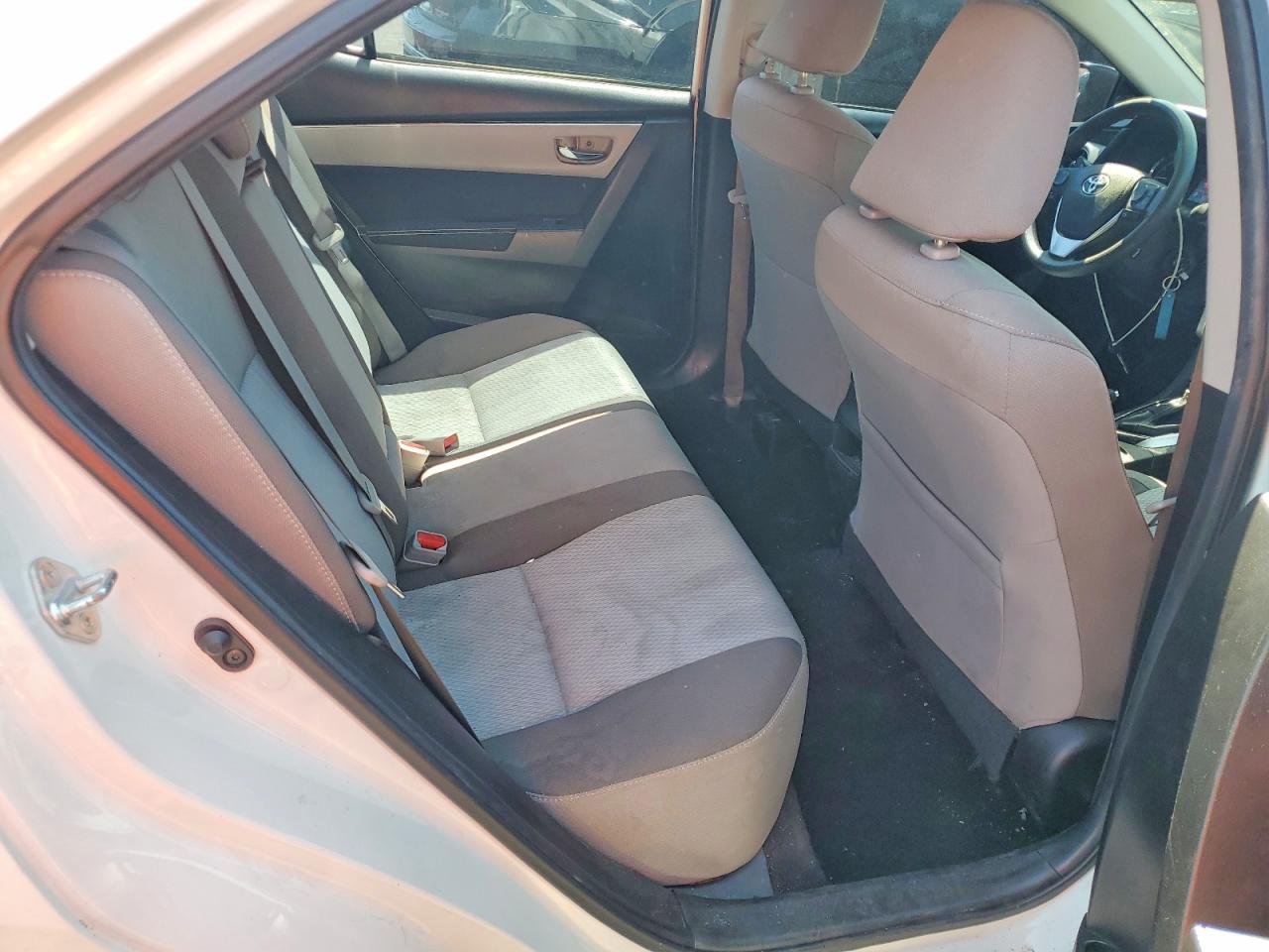 2018 TOYOTA COROLLA LE photo 28