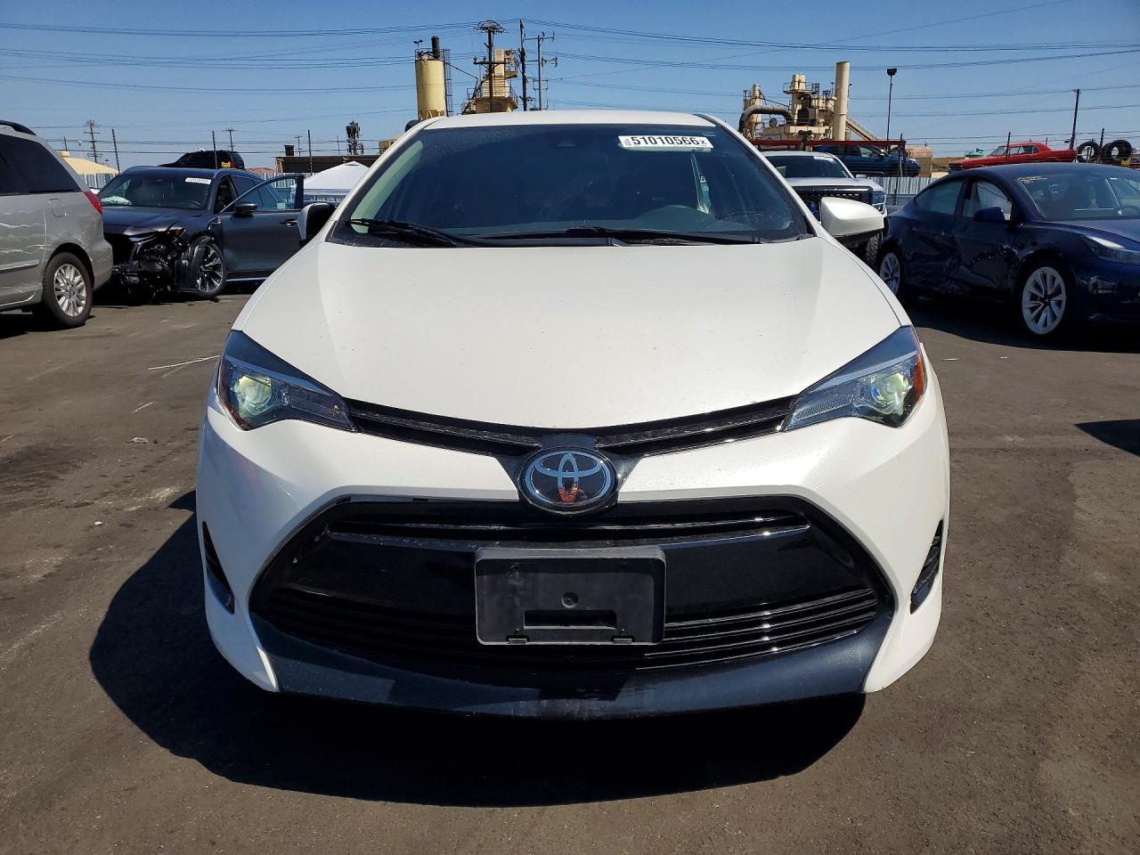 2018 TOYOTA COROLLA LE photo 13