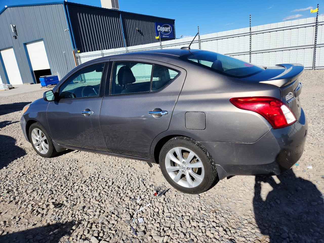 2014 NISSAN VERSA 1.6 S photo 3