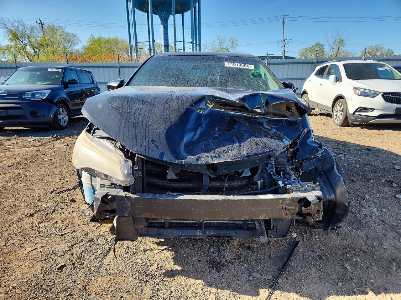 2016 TOYOTA CAMRY SE photo 9