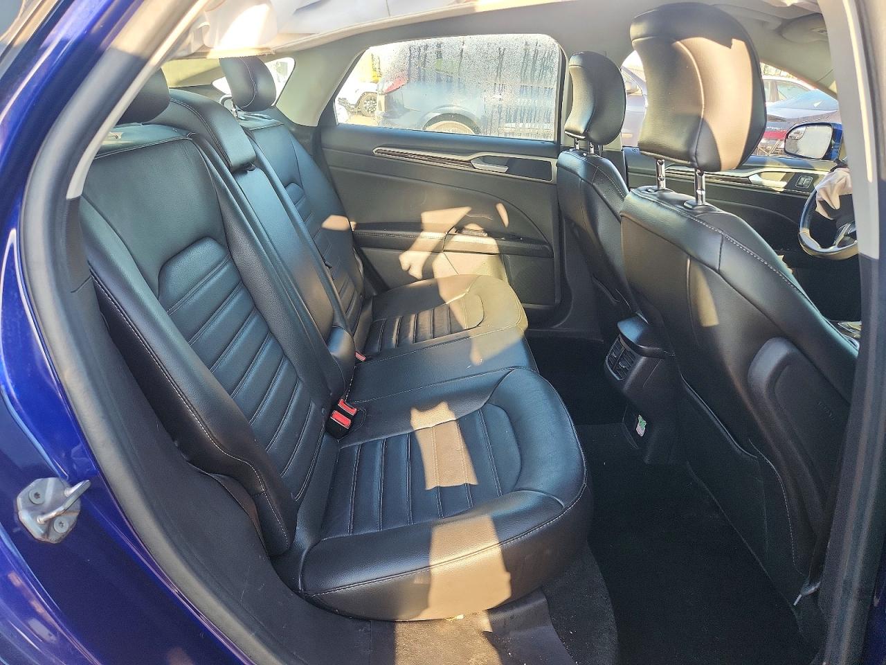 2016 FORD FUSION SE photo 10