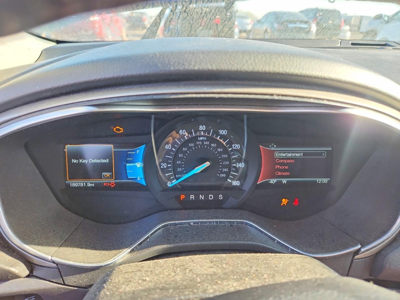 2016 FORD FUSION SE photo 9